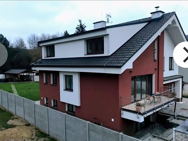 Prodej rodinného domu 295 m², pozemek 962 m² - foto 3