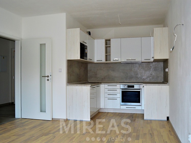 Pronájem bytu 2+kk 50 m² - foto 2