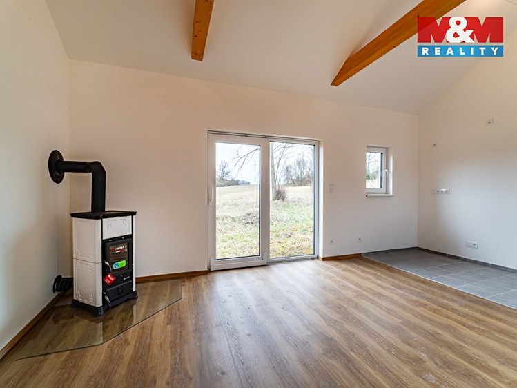 Prodej rodinného domu 40 m², pozemek 896 m² - foto 8