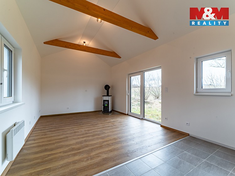 Prodej rodinného domu 40 m², pozemek 896 m² - foto 3
