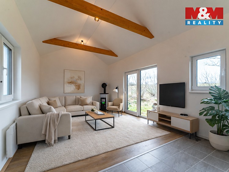 Prodej rodinného domu 40 m², pozemek 896 m² - foto 2