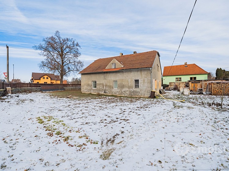 Prodej rodinného domu 200 m², pozemek 1 369 m² - foto 4