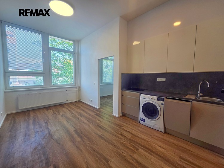 Pronájem bytu 2+kk 46 m² - foto 2