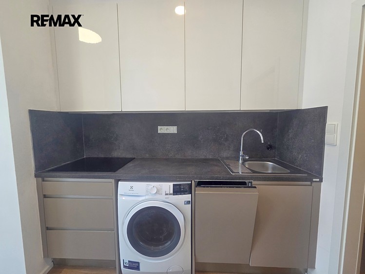 Pronájem bytu 2+kk 46 m² - foto 3
