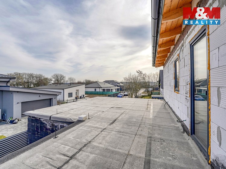 Prodej  rodinného domu 185 m², pozemek 946 m² - foto 4