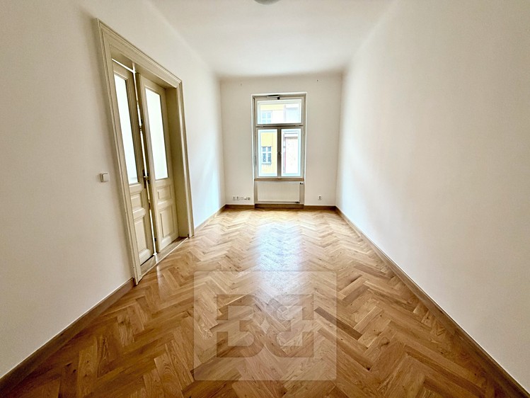 Pronájem bytu 3+1 95 m² - foto 6