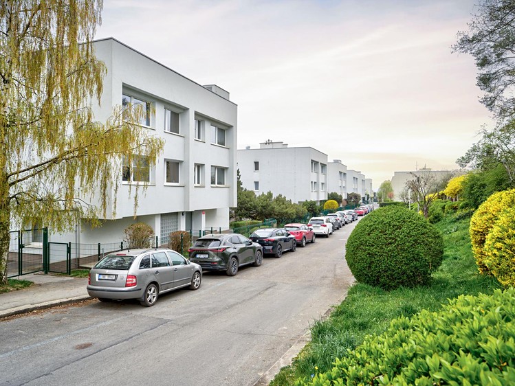 Pronájem bytu 3+kk 73 m² (Jednopodlažní) - foto 1