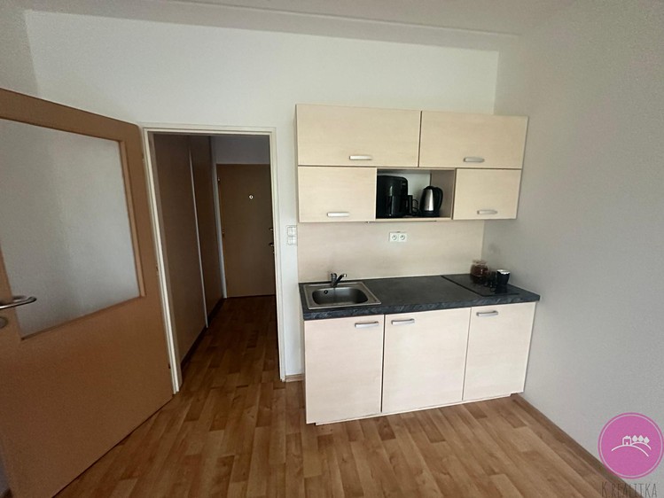 Pronájem bytu 1+kk 31 m² - foto 2