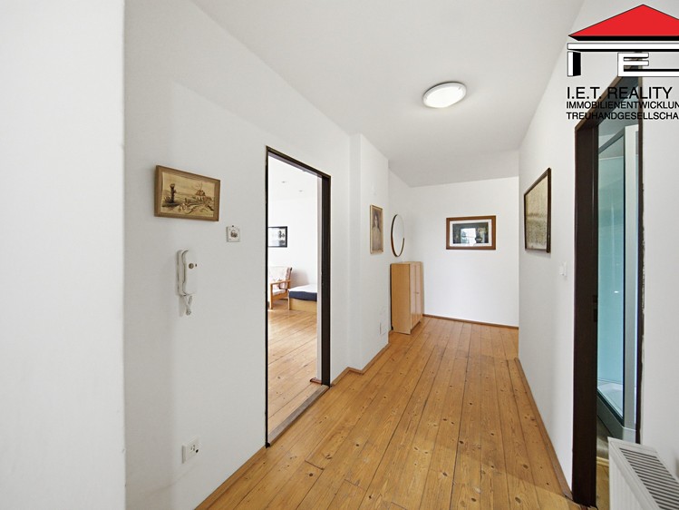 Prodej rodinného domu 561 m², pozemek 3 168 m² - foto 8
