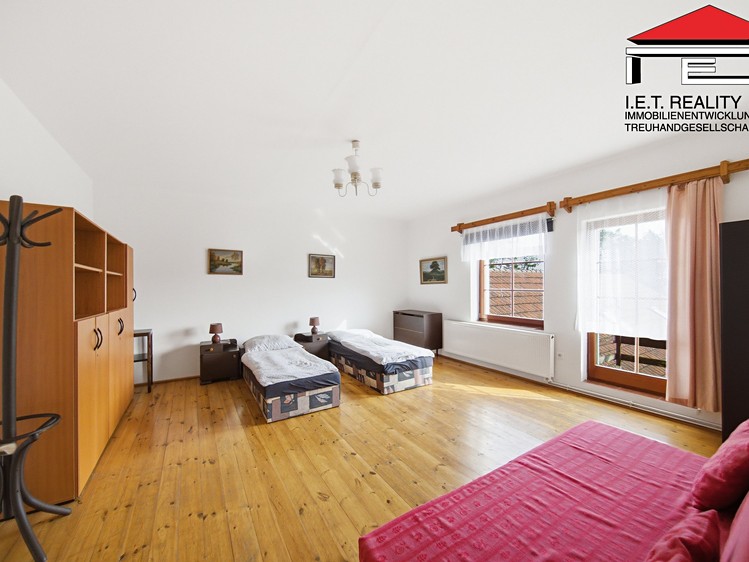 Prodej rodinného domu 561 m², pozemek 3 168 m² - foto 6