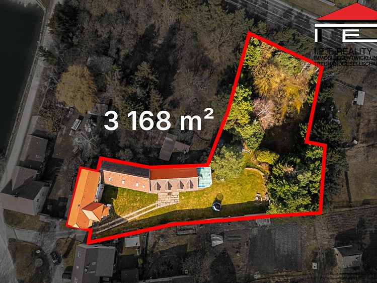 Prodej rodinného domu 561 m², pozemek 3 168 m² - foto 2