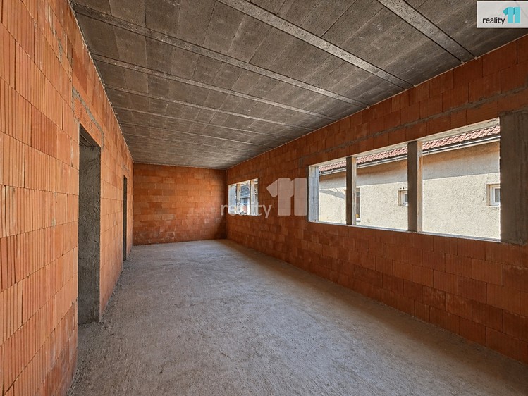 Prodej  rodinného domu 383 m², pozemek 1 023 m² - foto 3