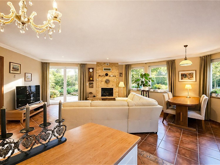 Prodej rodinného domu 139 m², pozemek 811 m² - foto 8