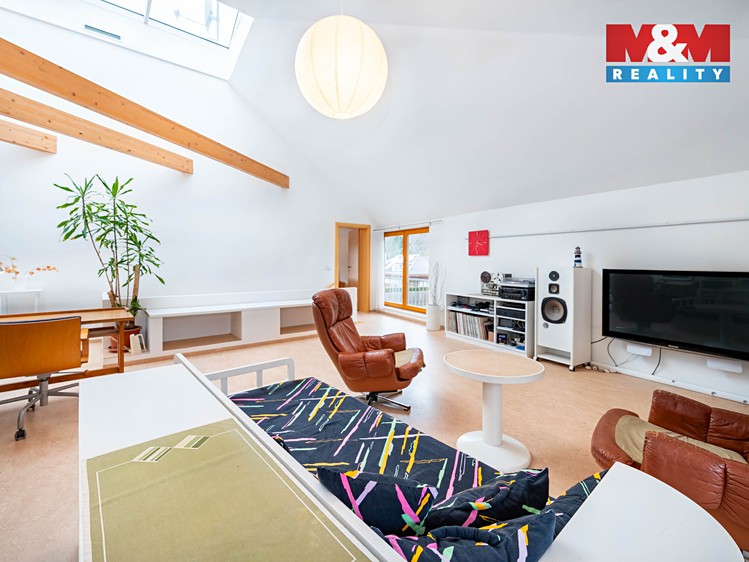 Prodej rodinného domu 230 m², pozemek 1 453 m² - foto 6