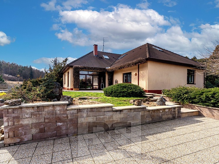 Prodej  rodinného domu 262 m², pozemek 2 154 m² - foto 6