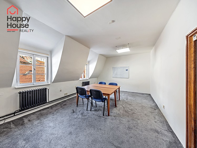 Pronájem kanceláře 31 m² - foto 1
