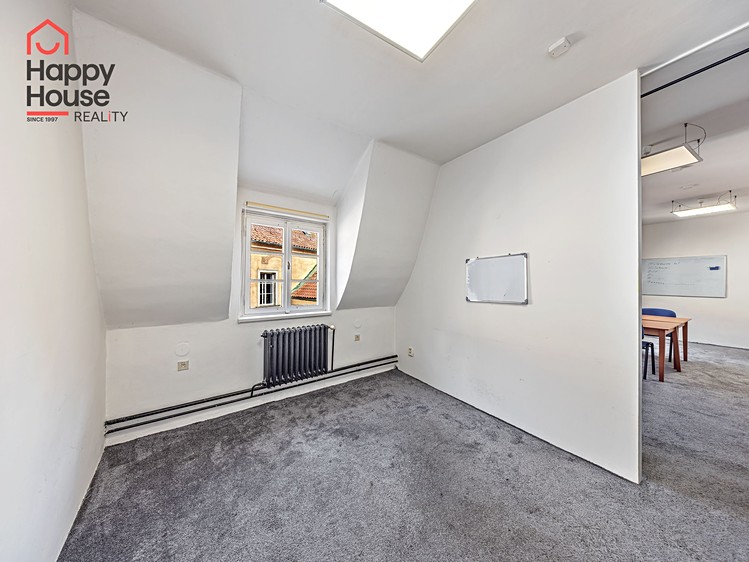 Pronájem kanceláře 31 m² - foto 3