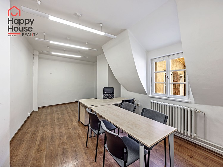 Pronájem kanceláře 32 m² - foto 2