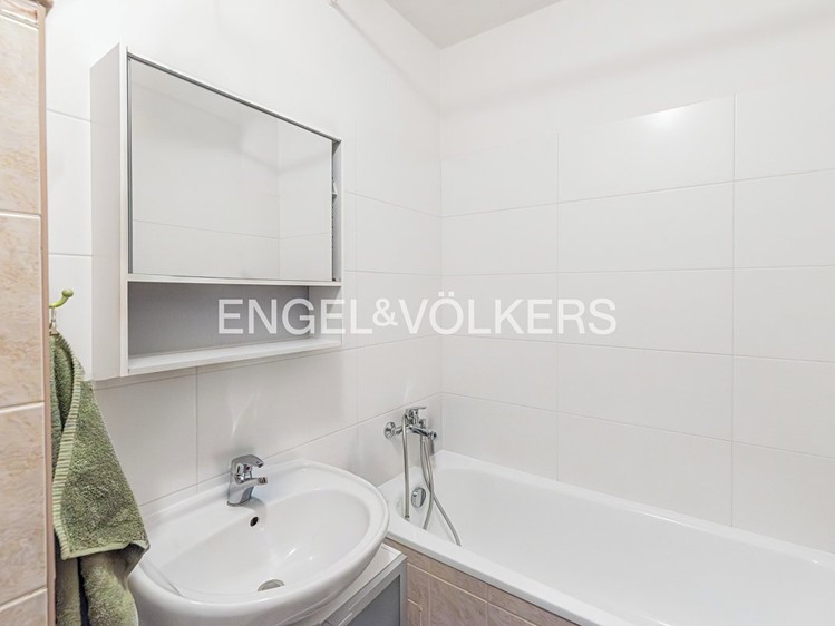 Pronájem bytu 2+kk 68 m² - foto 5