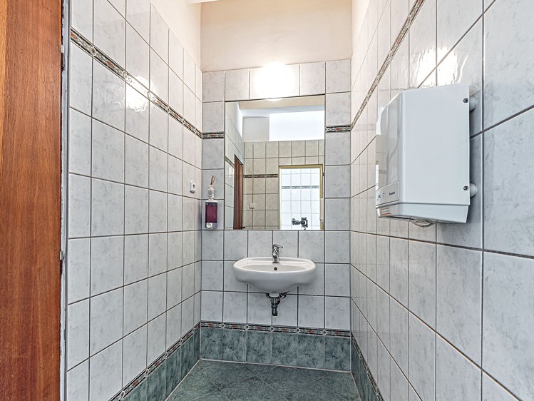 Pronájem kanceláře 45 m² - foto 7