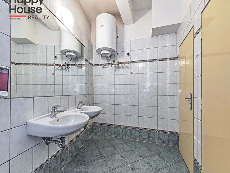Pronájem kanceláře 45 m² - foto 8