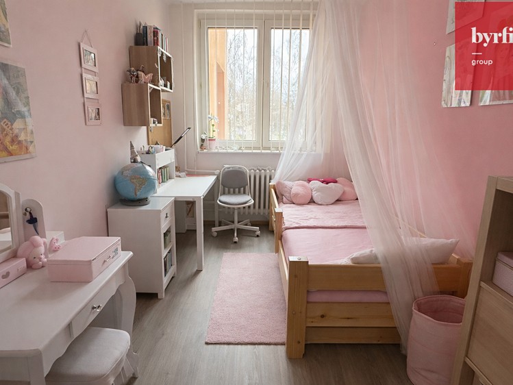 Pronájem bytu 4+1 80 m² - foto 3