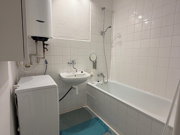 Pronájem bytu 1+1 40 m² - foto 6