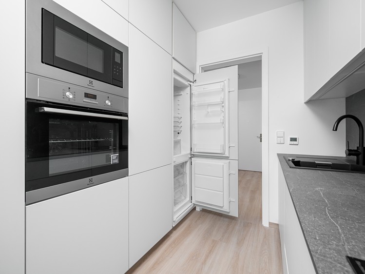 Pronájem bytu 1+kk 50 m² (Jednopodlažní) - foto 3