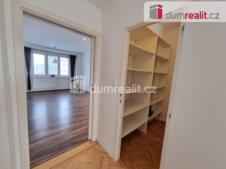 Pronájem bytu 2+1 54 m² - foto 7