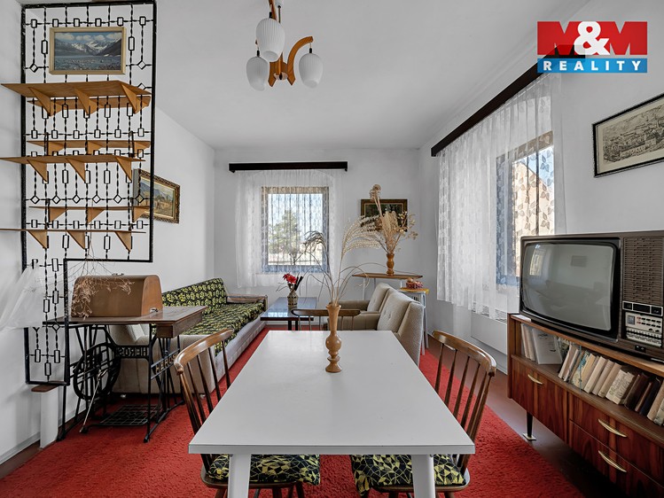 Prodej rodinného domu 320 m², pozemek 198 m² - foto 7