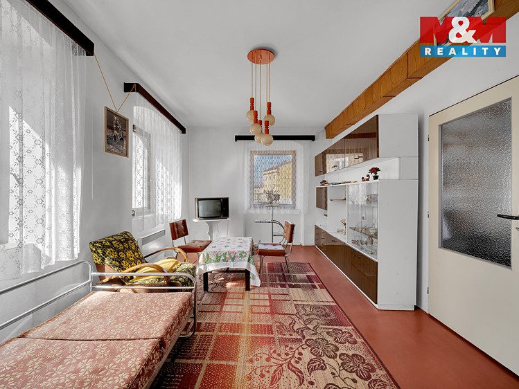 Prodej rodinného domu 320 m², pozemek 198 m² - foto 4