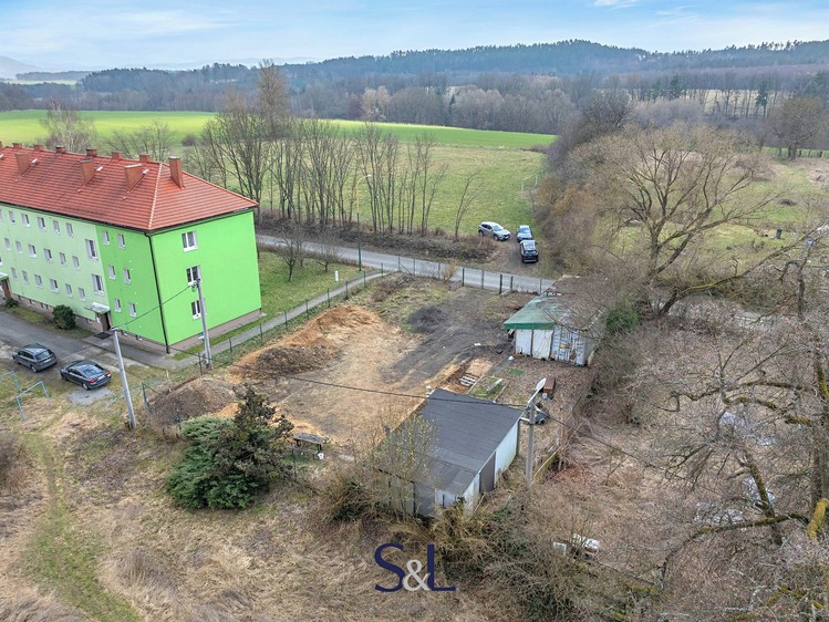 Prodej stavebního pozemku 1 026 m² - foto 2