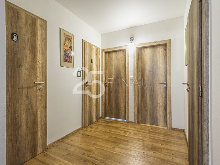 Prodej bytu 4+1 70 m² - foto 8