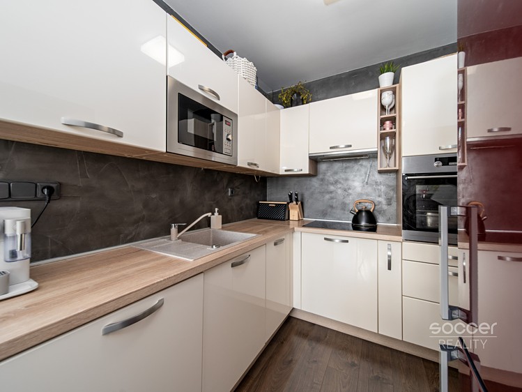 Prodej bytu 2+kk 43 m² - foto 1