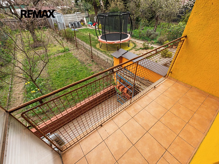 Prodej rodinného domu 192 m², pozemek 167 m² - foto 8