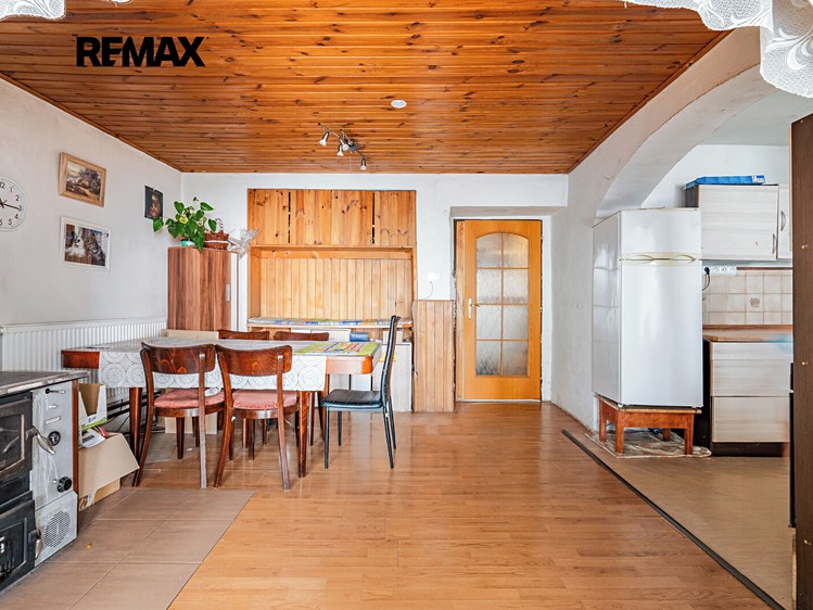 Prodej rodinného domu 350 m², pozemek 1 401 m² - foto 6