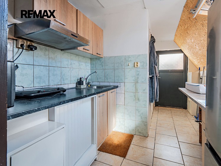 Prodej rodinného domu 350 m², pozemek 1 401 m² - foto 7
