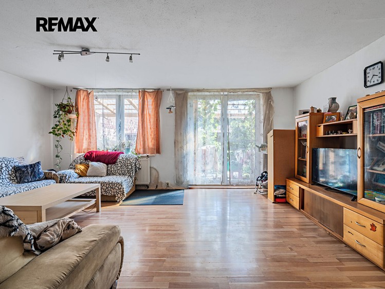 Prodej rodinného domu 350 m², pozemek 1 401 m² - foto 4