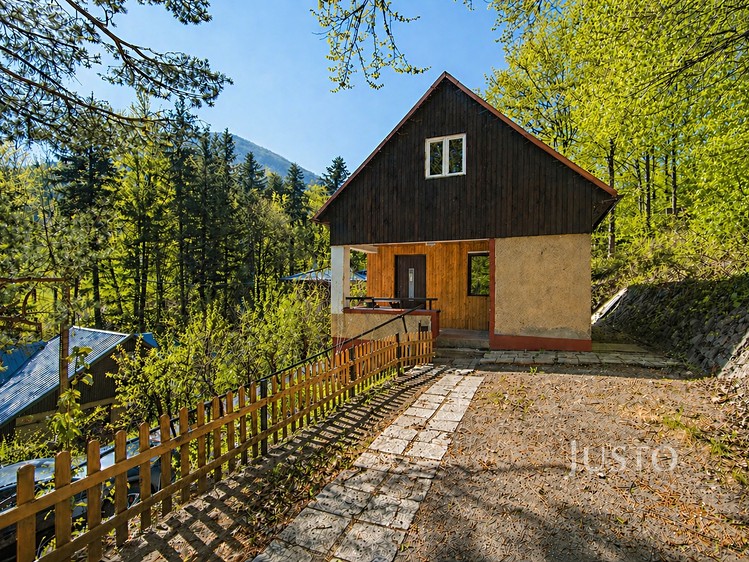 Prodej chaty 68 m², pozemek 295 m² - foto 1