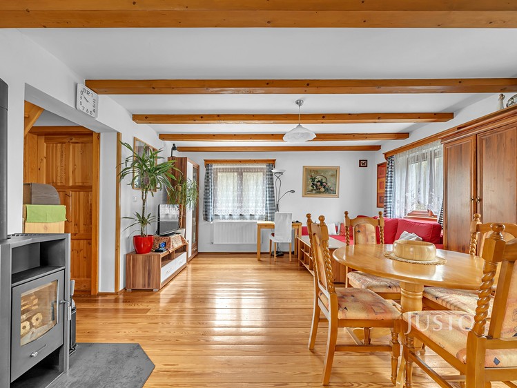Prodej rodinného domu 107 m², pozemek 409 m² - foto 1