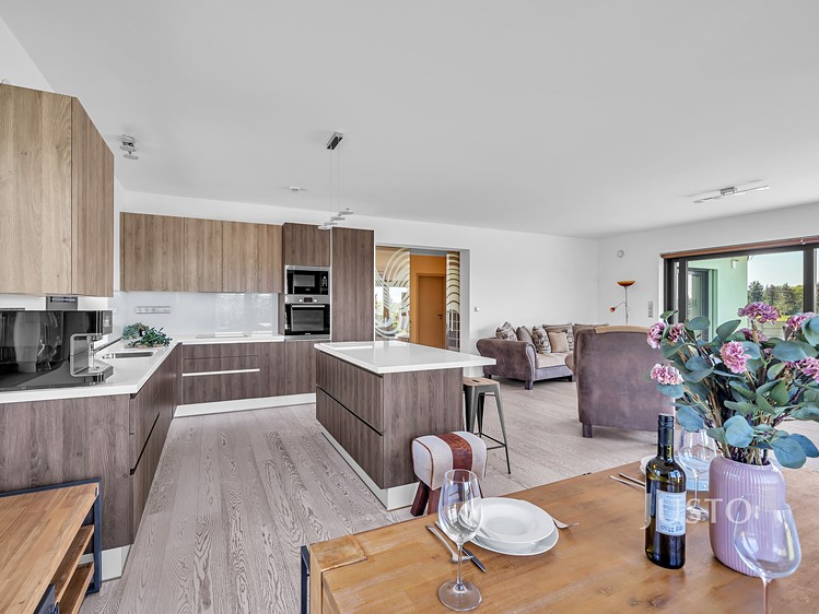 Prodej  vily 188 m², pozemek 3 413 m² - foto 6