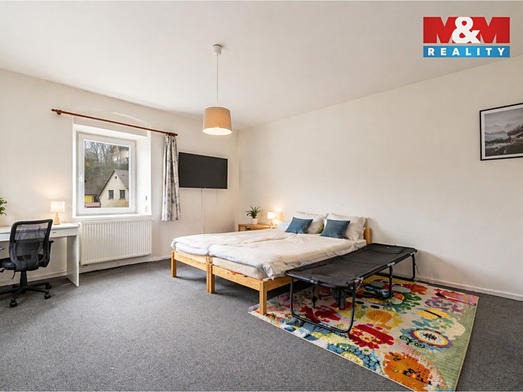 Prodej rodinného domu 105 m², pozemek 1 008 m² - foto 3