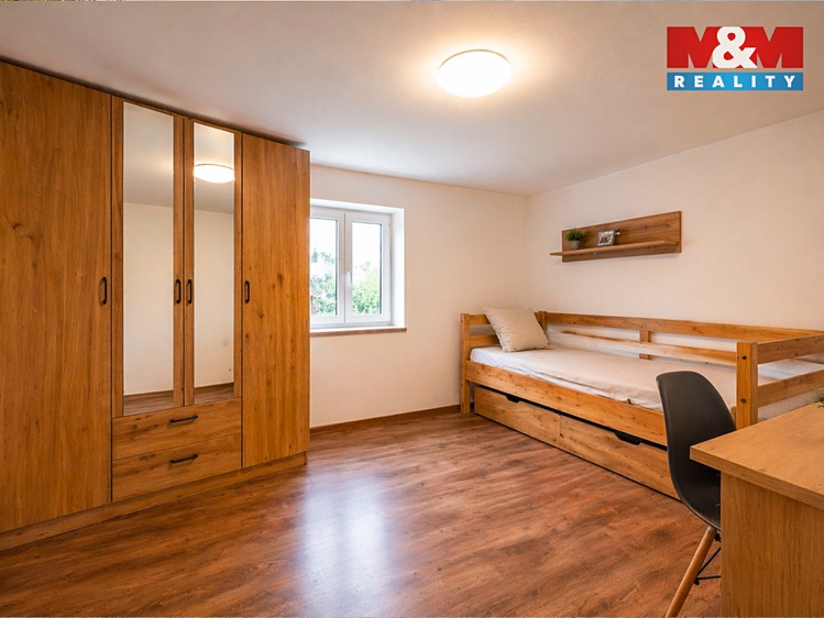 Prodej rodinného domu 105 m², pozemek 1 008 m² - foto 5