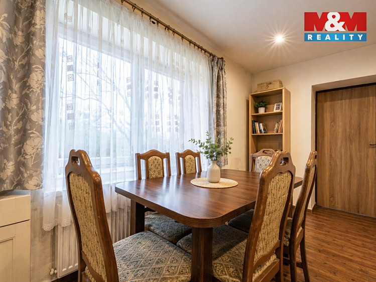 Prodej rodinného domu 105 m², pozemek 1 008 m² - foto 6