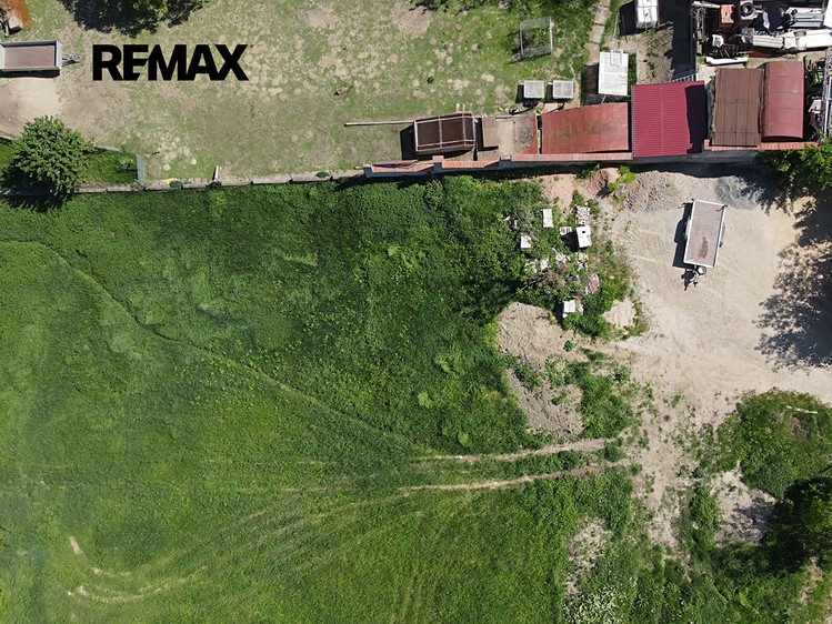 Prodej stavebního pozemku 1 289 m² - foto 6