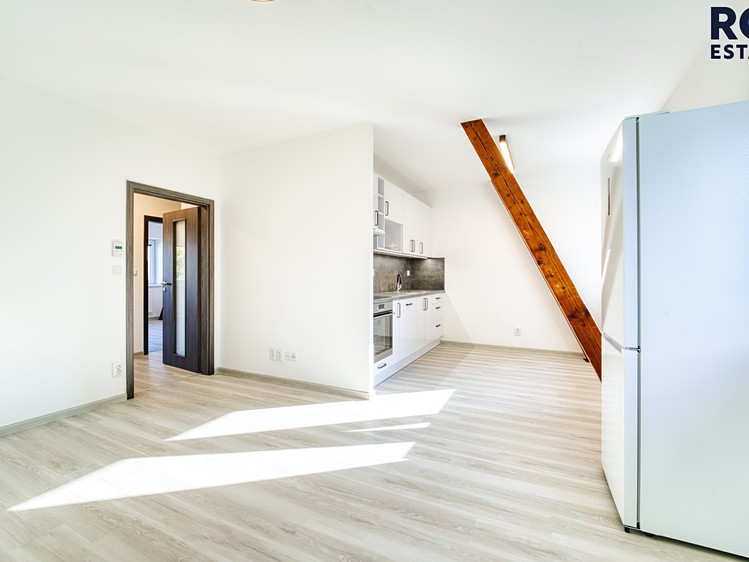 Pronájem bytu 3+kk 61 m² (Jednopodlažní) - foto 6