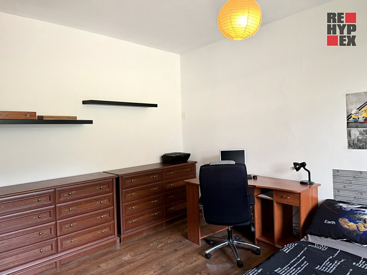 Prodej vícegeneračního domu 980 m², pozemek 523 m² - foto 8