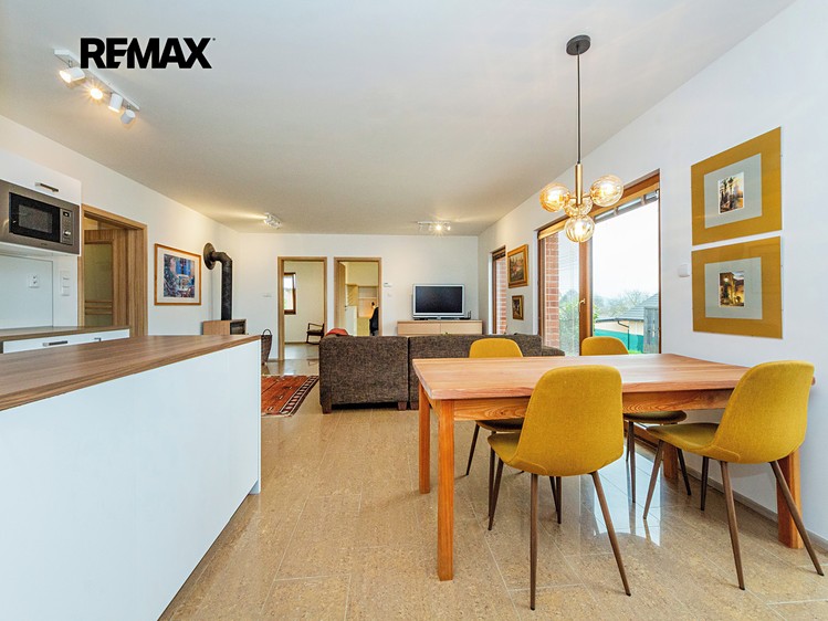 Prodej  rodinného domu 112 m², pozemek 1 325 m² - foto 7