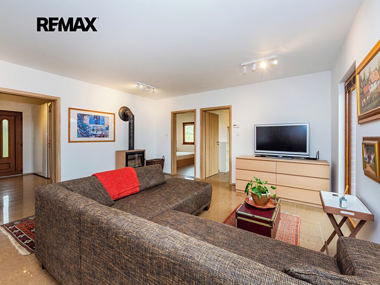 Prodej  rodinného domu 112 m², pozemek 1 325 m² - foto 4
