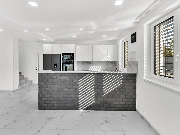 Pronájem  rodinného domu 268 m², pozemek 947 m² - foto 7